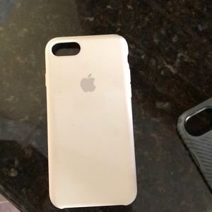 white apple iphone 7 case